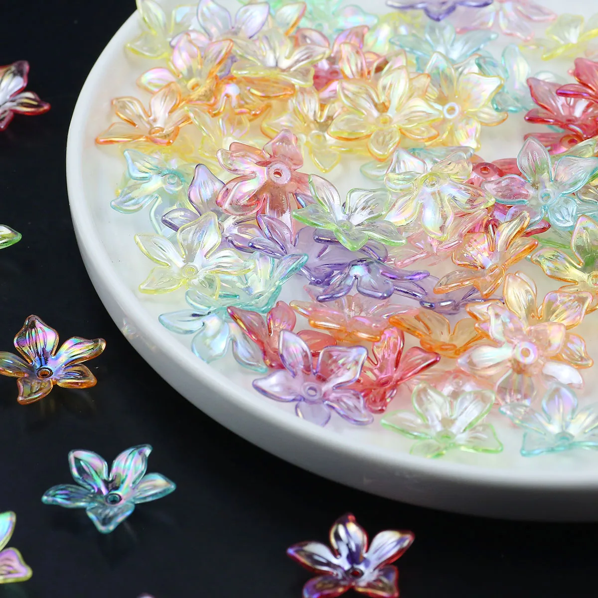 200 stks Kersenbloesem Bloem Acryl Kralen Caps Lente Kleurrijke Bloemen Plastic Spacer Kralen Caps voor DIY Sieraden maken Armband accessoire - België