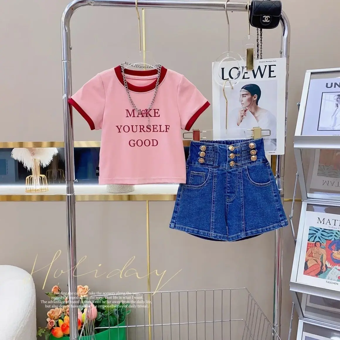 

Retail New Baby Girls Summer Cute Teenage Sets, Pink Letter T-shirt + Jean Shorts 4-10 T