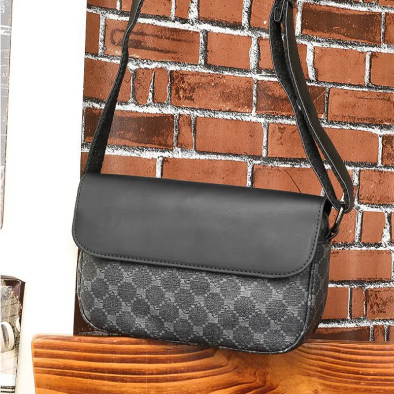 Men's Plaid Shoulder Bag Korean Version Of The Trend Male Satchel Students Daily Small Bag Leisure Street Shoulder Bag