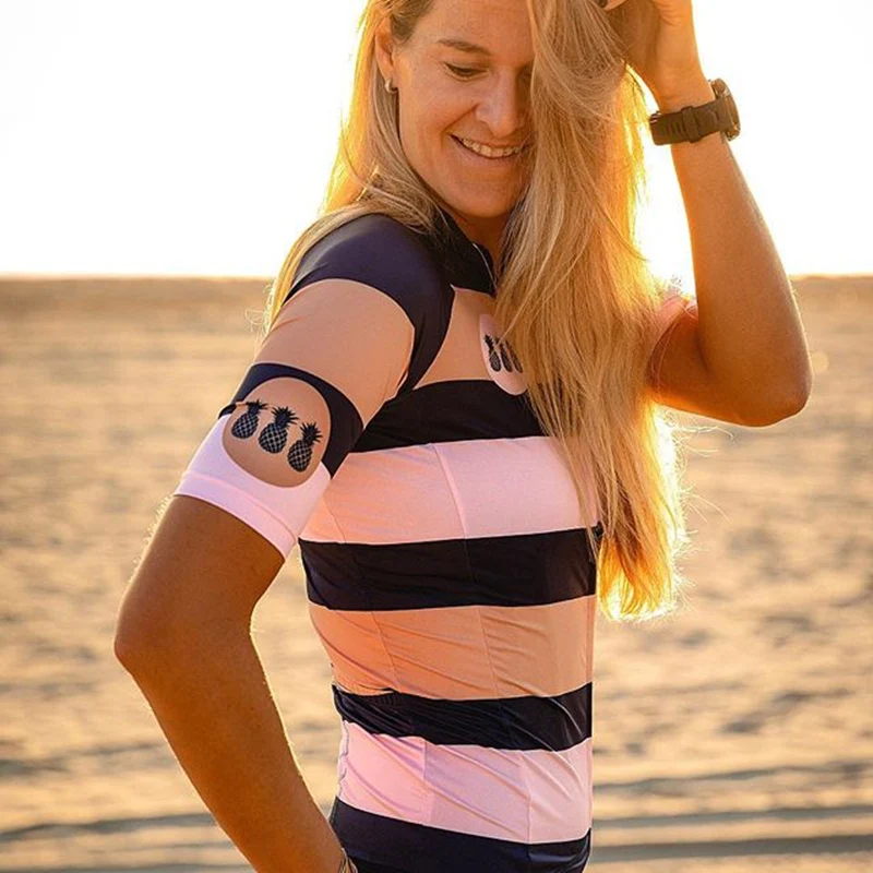 

Женская футболка с коротким рукавом, быстросохнущие шорты-трикотаж