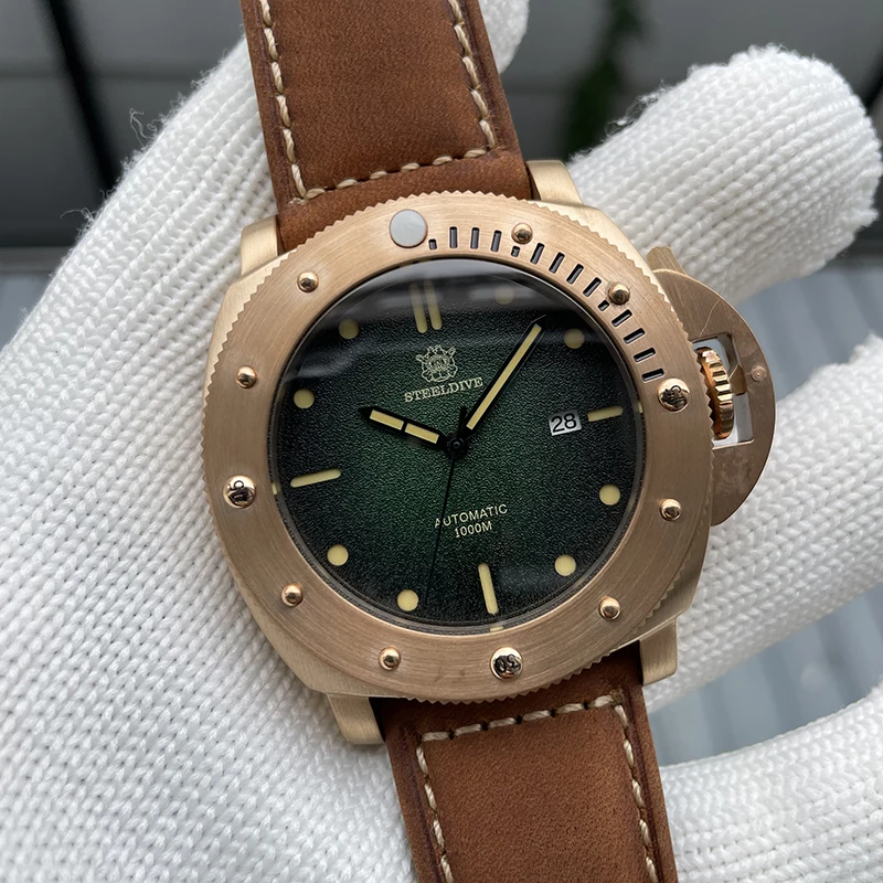 

Steeldive Men Automatic Watch 43mm Bronze Luxury Mechanical Wristwatch Diver 100ATM Waterproof C3 Luminous Sapphire NH35 Sport