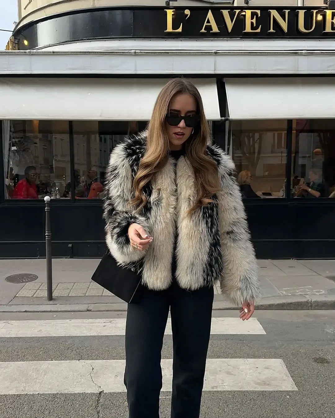 S60ae3bf5d52e406390f8befda3544cdbo