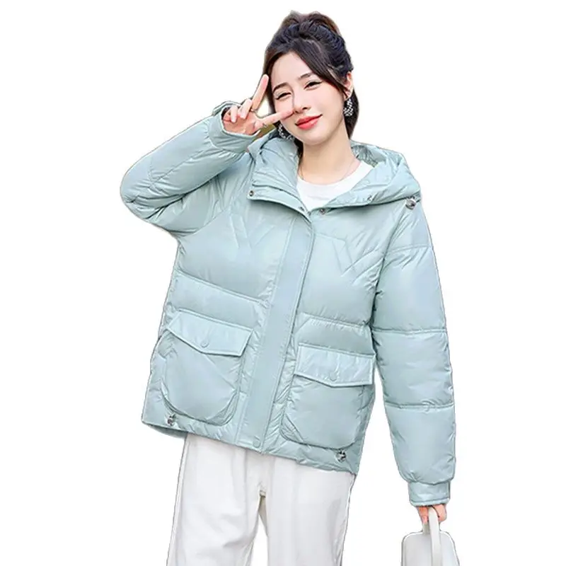 

Короткие пальто 2022, модные новые женские парки, однотонные пуховые куртки с капюшоном и хлопковой подбивкой, зимняя повседневная блестящая верхняя одежда для женщин на кнопках