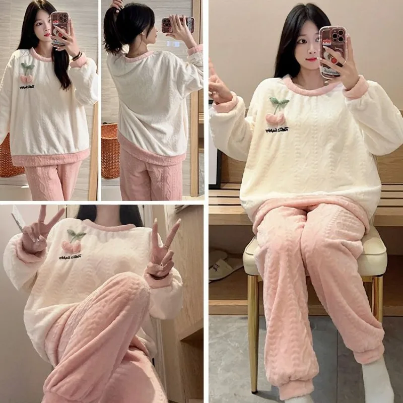 2024 New Pajama Women Winter Flannel Warm Spring Autumn Sleepwear Long-sleeved Coral Velvet Padded Velvet Homewear Cute Suit