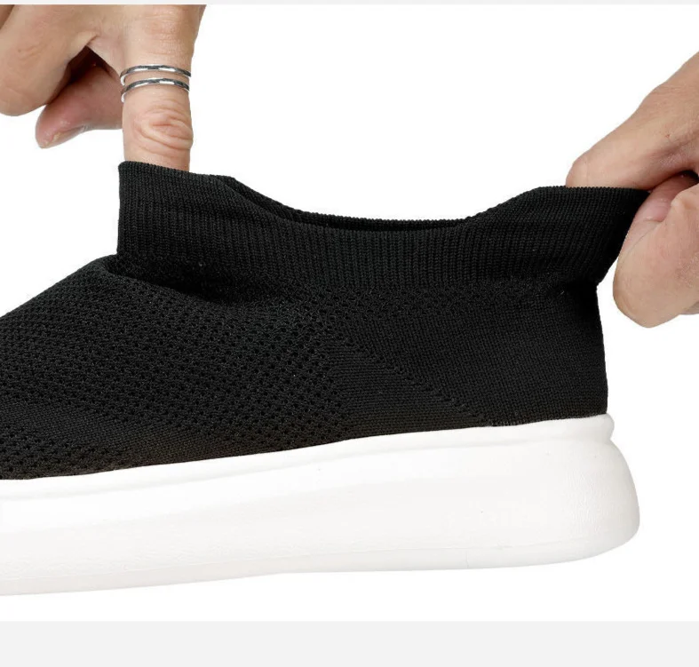 All black 45 breathable large size fly woven lazy foot men's sports and leisure shoes_voghion.com