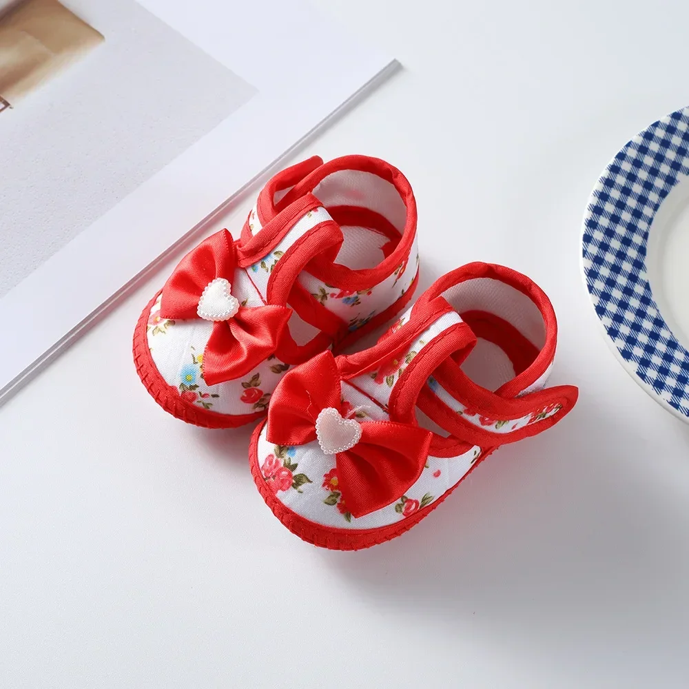 Spring New Princess Shoes 0-1 Year Old Baby Single Shoes Cute Bow Soft Soled Newborn Baby Walking Shoes 4