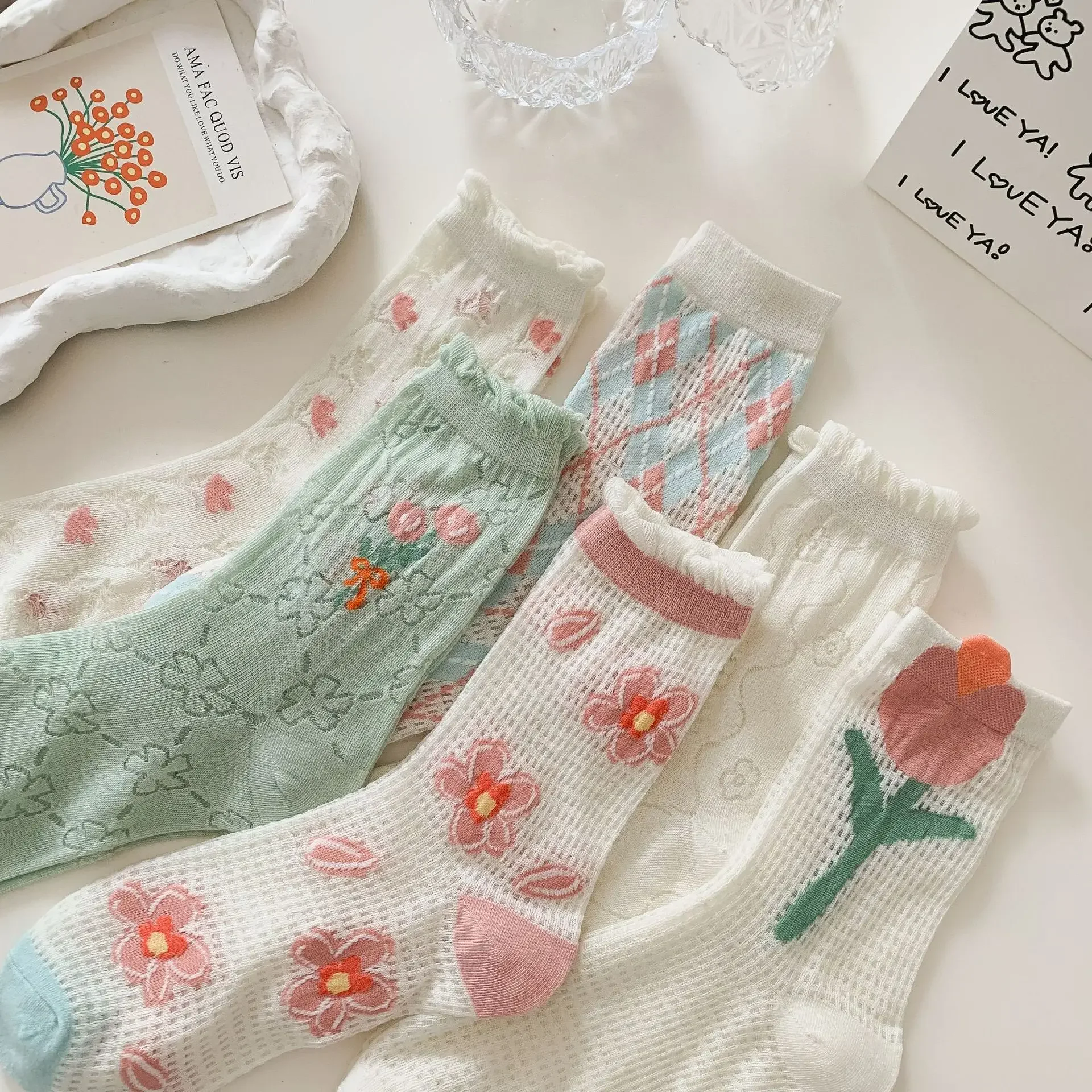 

Vintage Flower Socks Women Fashion Summer Sexy Lace Mesh Thin Breathable Long Socks Harajuku Retro Kawaii Cute Crystal Silk Sock