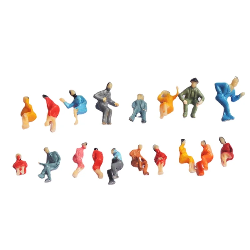 

Пластиковая цветная мини-кукла