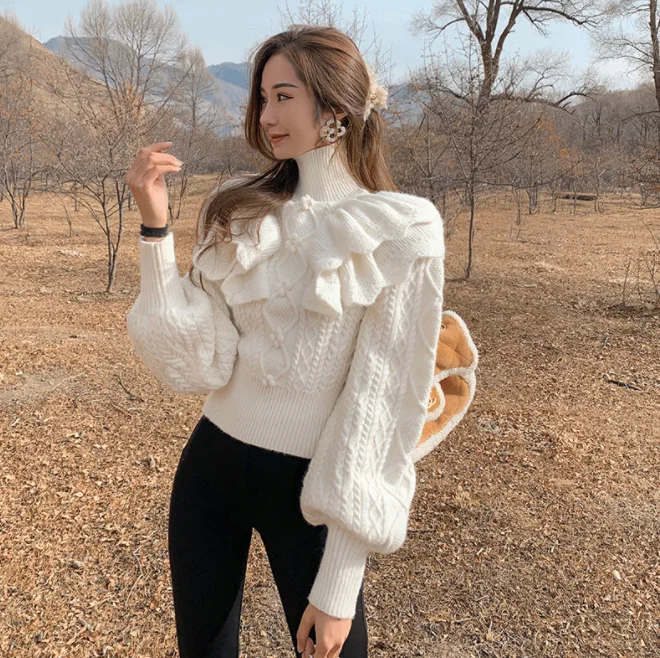 Рисунок 3 - Женский трикотажный свитер с оборками