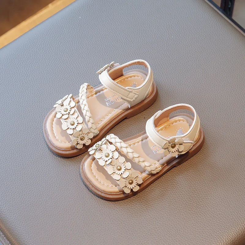 

sandalias Girls Flower Sandals 2023 New Summer Children Round Toe Shoes Hook & Loop Princess Korean Soft Sole Anti Slip PU Shoes