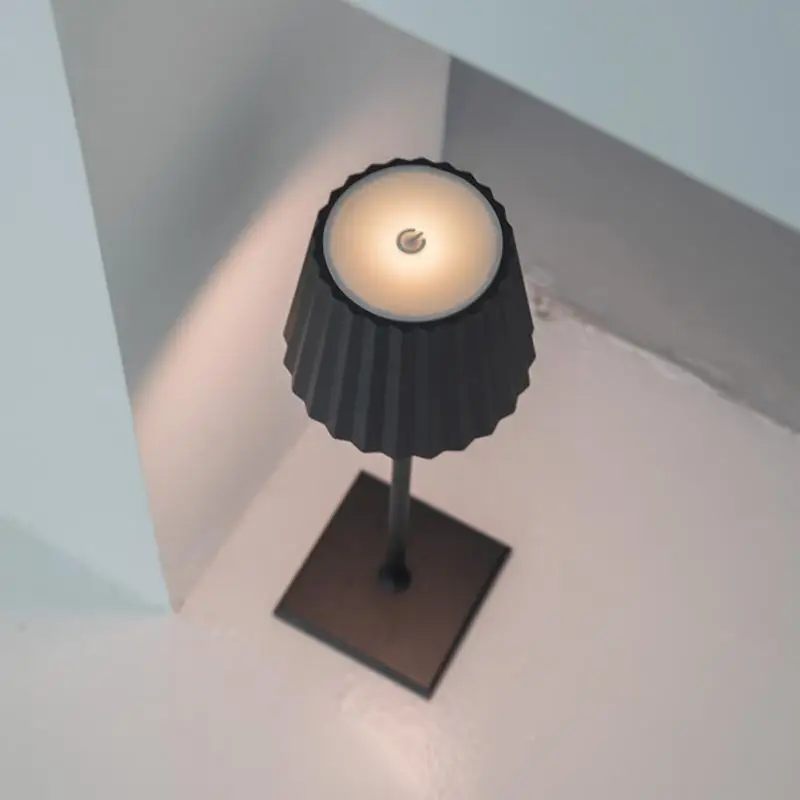 

Brightness Cordless Metal Desk Lamps Home Decorations Bedside Night Light Lamp Aluminum Alloy Bedroom Table Lamp Portable Touch