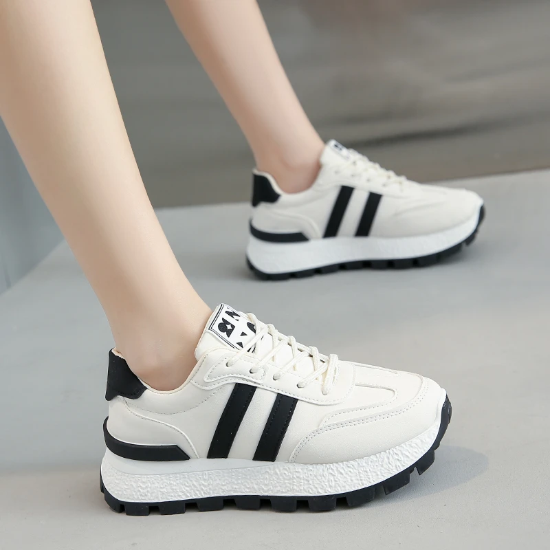 New Striped Large Women Thick Sole Board Shoes Front Lace Up Small White Shoes Low Top Casual Sports Sneakers Women