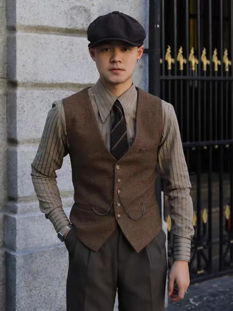 Elegante braune einreihige Woll-Tweed-Hochzeitsanzugweste im britischen Vintage-Stil mit Fischgrätenmuster und Fischgrätenmuster – Detail 2