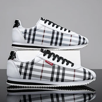 Brand Design 2026 New Men's Lightweight Non-slip Breathable Wear-resistant Running Sports Fashion Versatile Casual Shoes 1