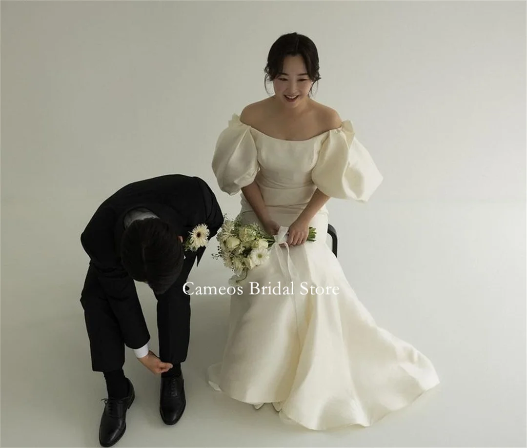 

SONDR Fashion Korea Mermaid White Off-Shoulder Wedding Dresses Photo Shoot VINTAGE Simple Satin Puff Sleeves Custom Bridal Gown