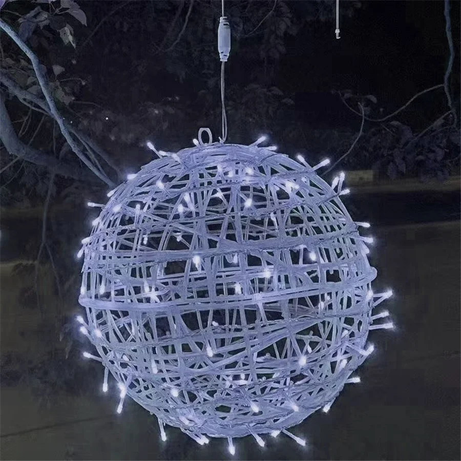 thumbnail image 1 of Guirnalda de bolas de ratán LED navideñas sin enchufe de 220 V, luces navideñas para exteriores, luces de hadas para fiestas, bodas, decoración del hogar y el patio, 1 of 5