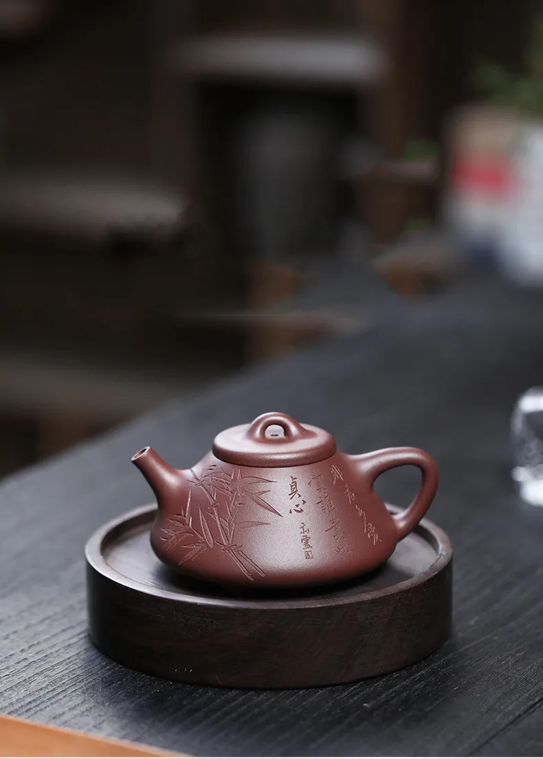 中国宜興紫砂壷（高さ・胴径75㎜、口径42㎜、130ml、120