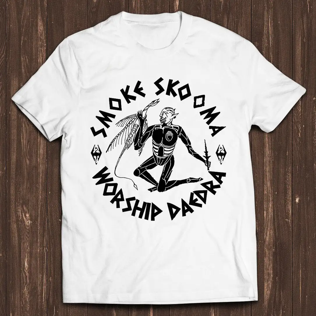 Smoke Skooma память Daedra Meme смешной геймер сердцебиение видеоигры игровой компьютер E Sports культ фильм музыка футболка C874