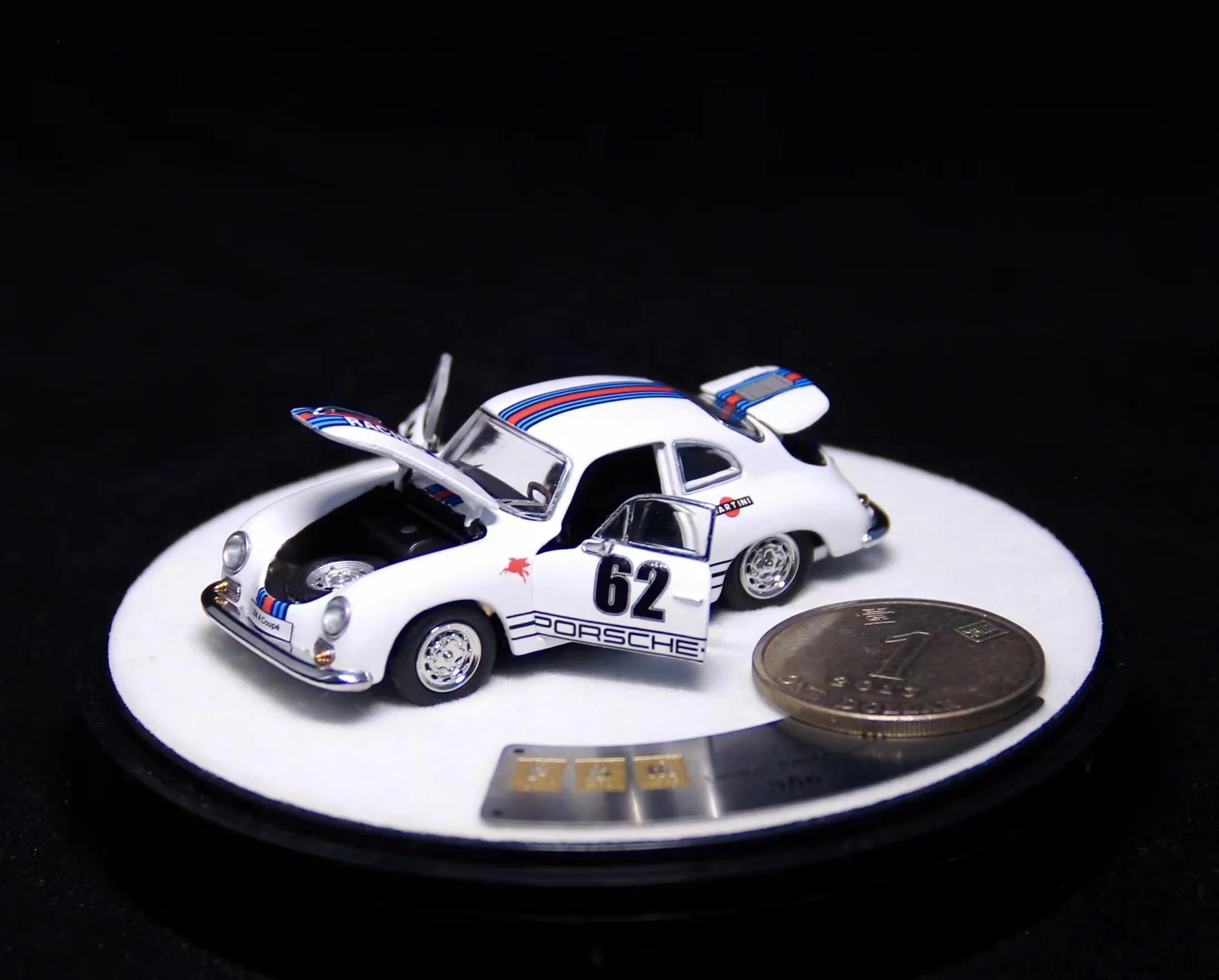 

PGM 1:64 полностью открытая модель автомобиля из сплава 356 коллекционный подарок