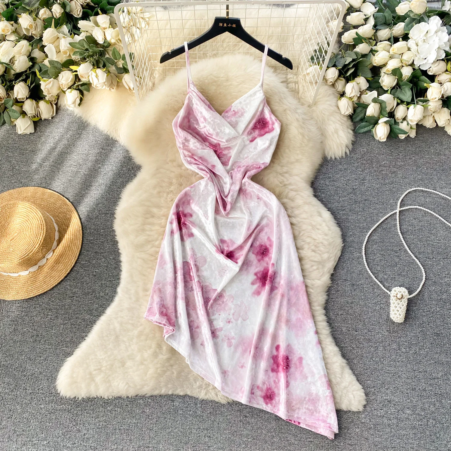

Women's fashion print irregular halter dress