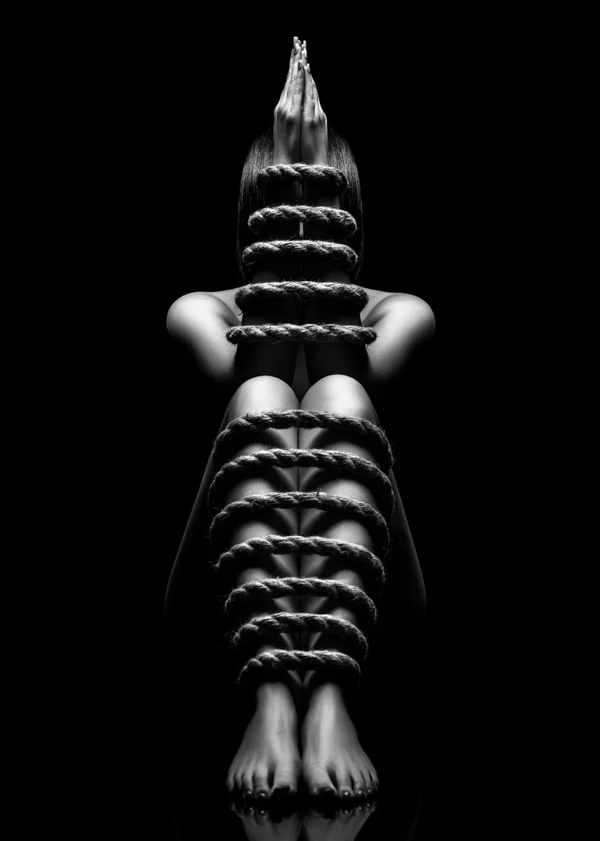 Elegant Monochrome Nude Art Canvas - Bedroom Wall Decor