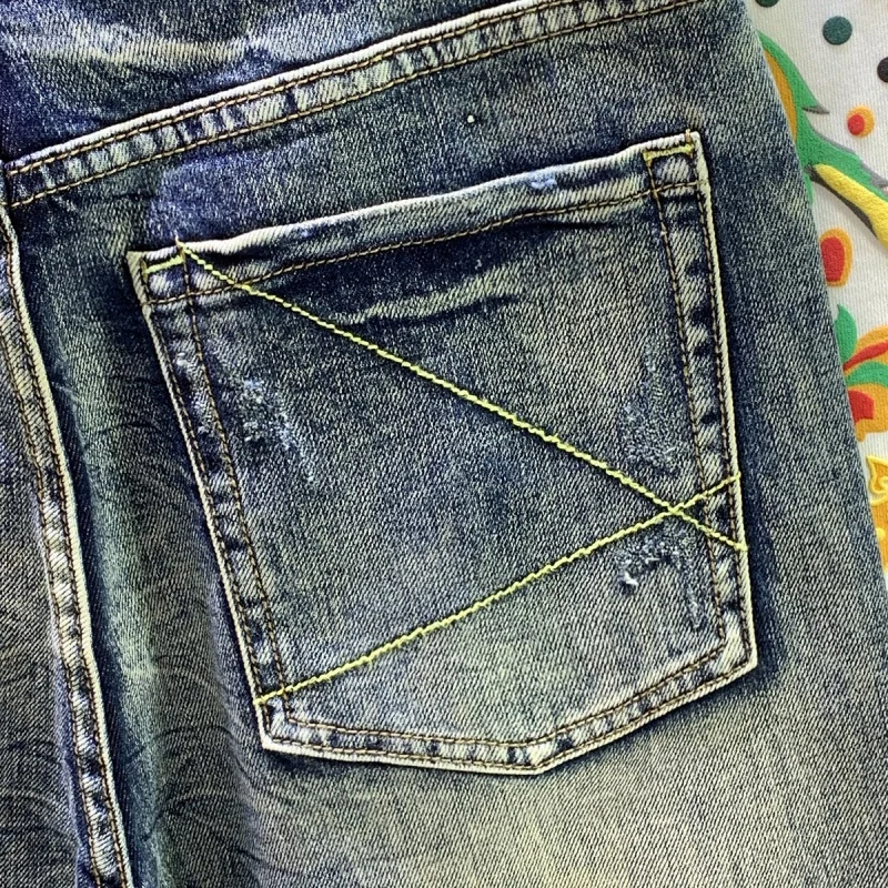 Рисунок 5 - Мужские синие ностальгические джинсы в стиле ретро