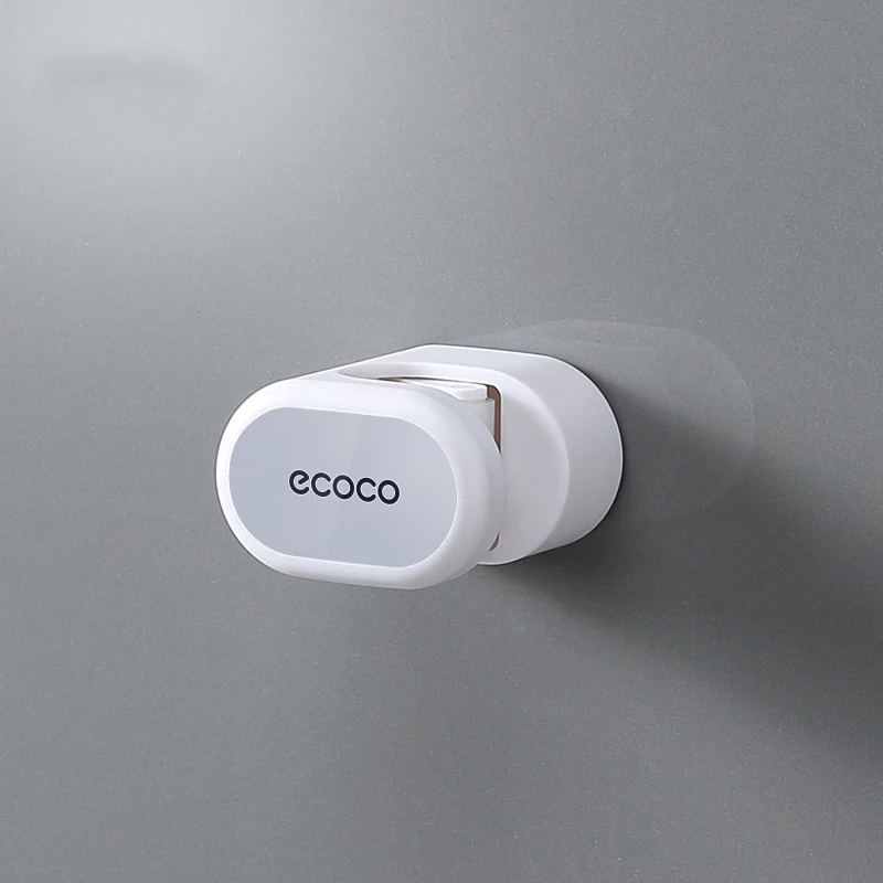 الحائط ممسحة مكنسة