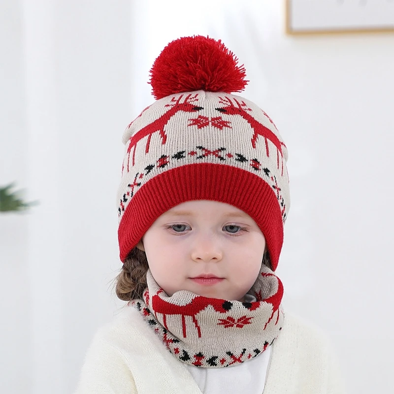 Рисунок 4 - Новый стильный комплект из шарфа и шапки для малышей