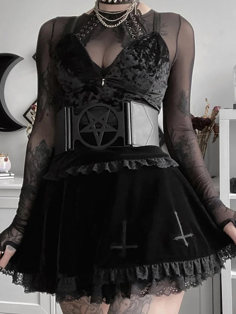 alt goth outfit