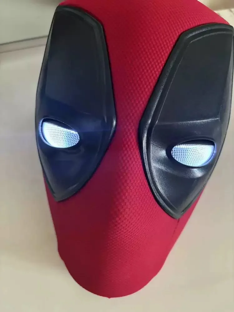 Deadpool Cosplay Electric Headset – Marvel Hero Remote Control Blink Mask