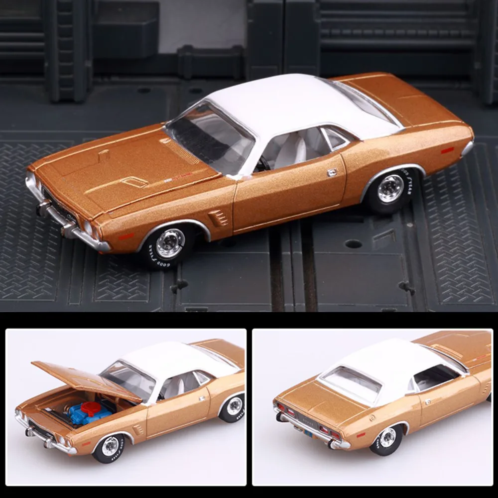 

Модель автомобиля игрушечного Bburago из сплава, 1/64 AW