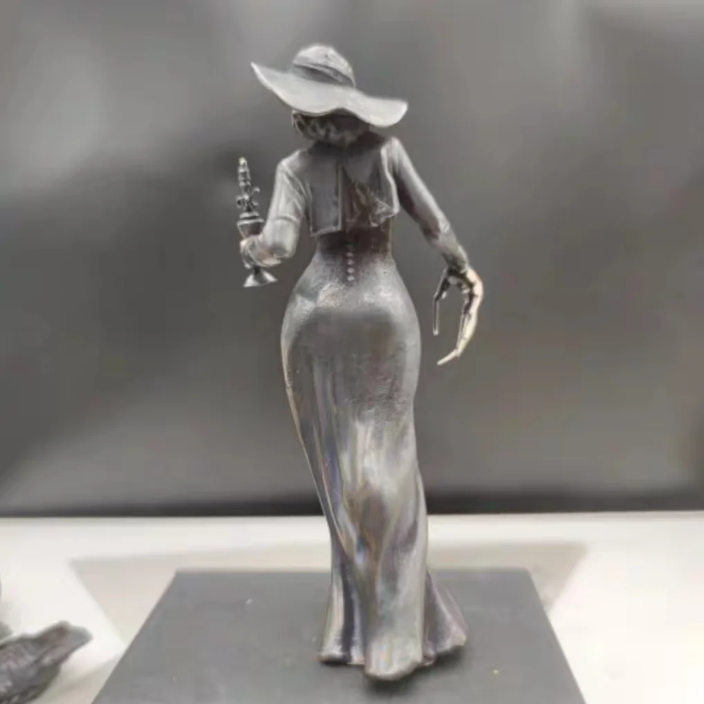 Chinese bronze bronze statue of a hand-carved witch witch statue 4