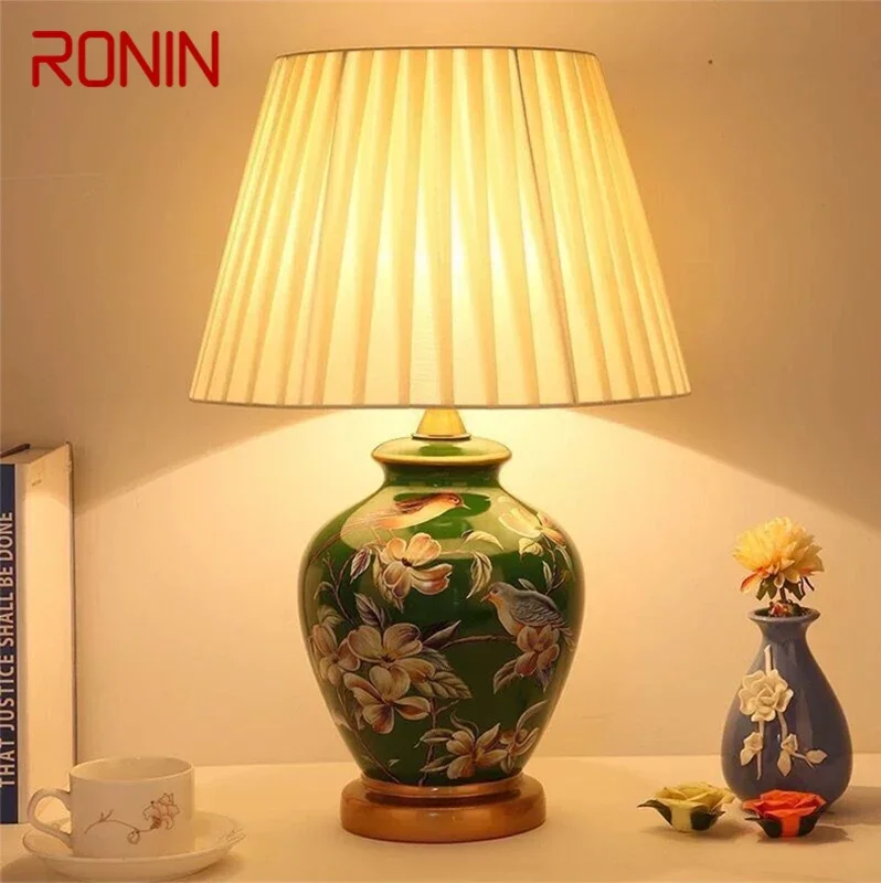 

Современная керамическая настольная лампа RONIN в американском стиле, прикроватный столик для гостиной, спальни, декоративное приспособление для гостиницы