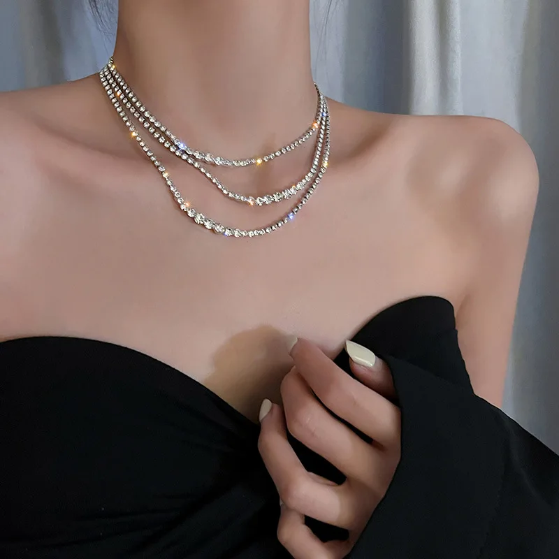 

Short Diamond-Encrusted Necklace For Women, Simple Multi-Layered Clavicle Chain Choker Necklace Chain Jewelry For Ladies Gift