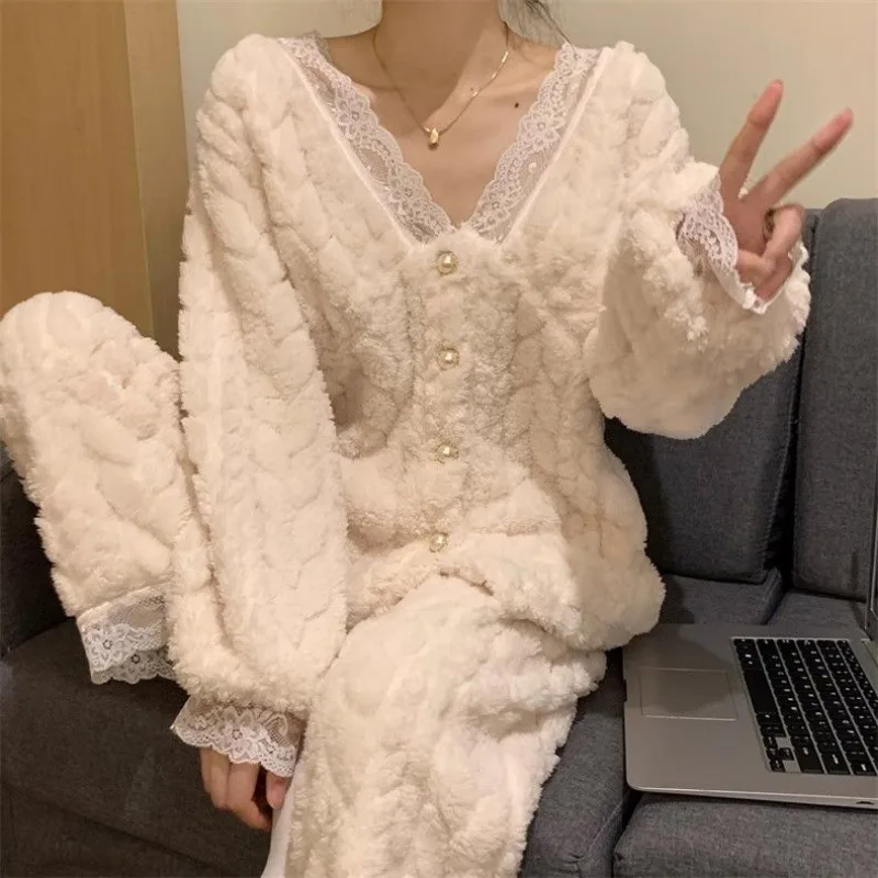 Autumn and winter small fragrant coral velvet pajamas women's V-neck lace flannel and velvet thickened plus-size home wear