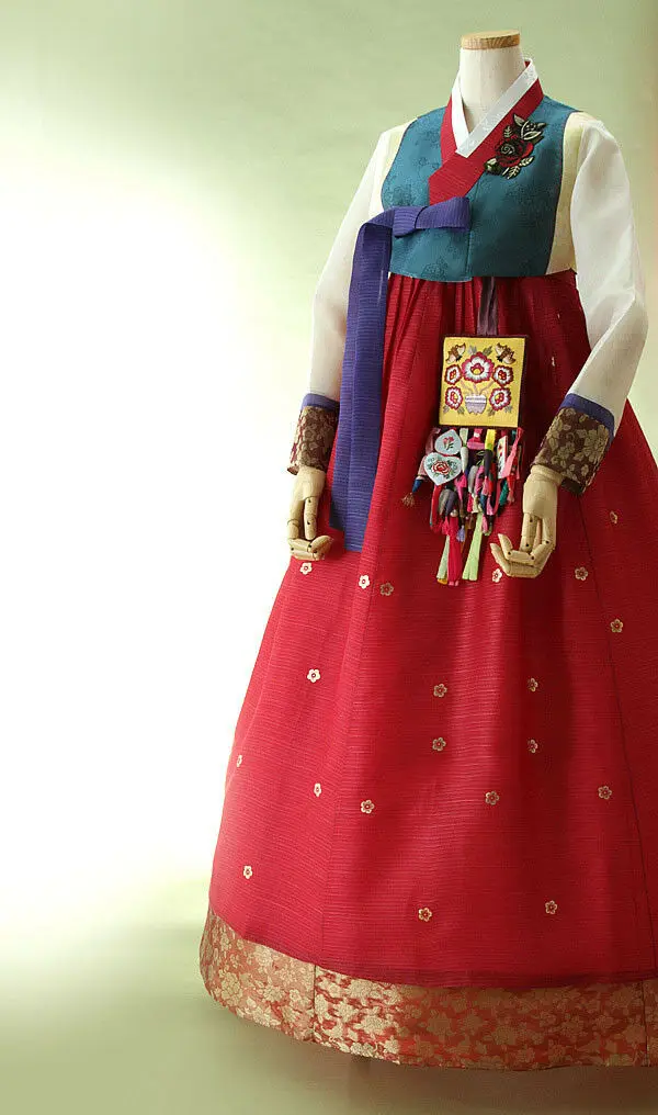 Рисунок 3 - Женское платье ханбок на заказ