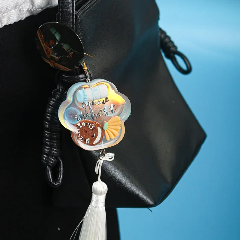 Description Picture 5 of itemNew 2 Holes Cat Paw Candle Mold Aromatherapy Silicone Mould 3D DIY Handmade Candle Cake Soap Resin Mold Candle Making Supplies