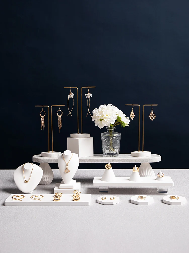 white gypsum jewelry jewelry photography props Earring rack display rack store counter display Background decoration