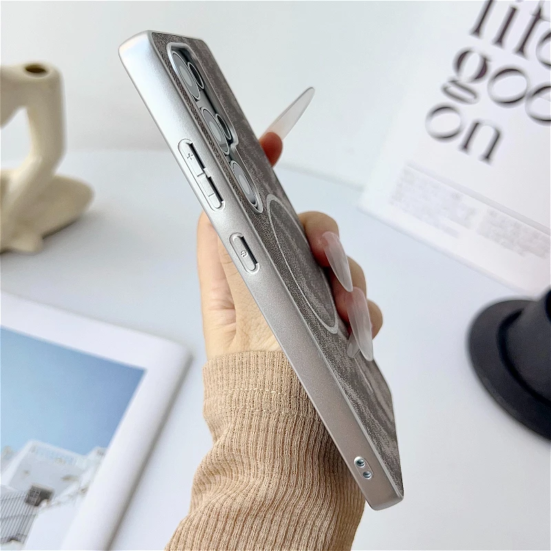Denim Magnetic Case with MagSafe Charging Compatibility