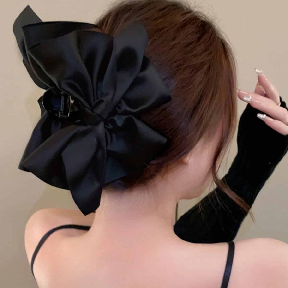 Elegant Solid Black and White Large Bow Hair Clip