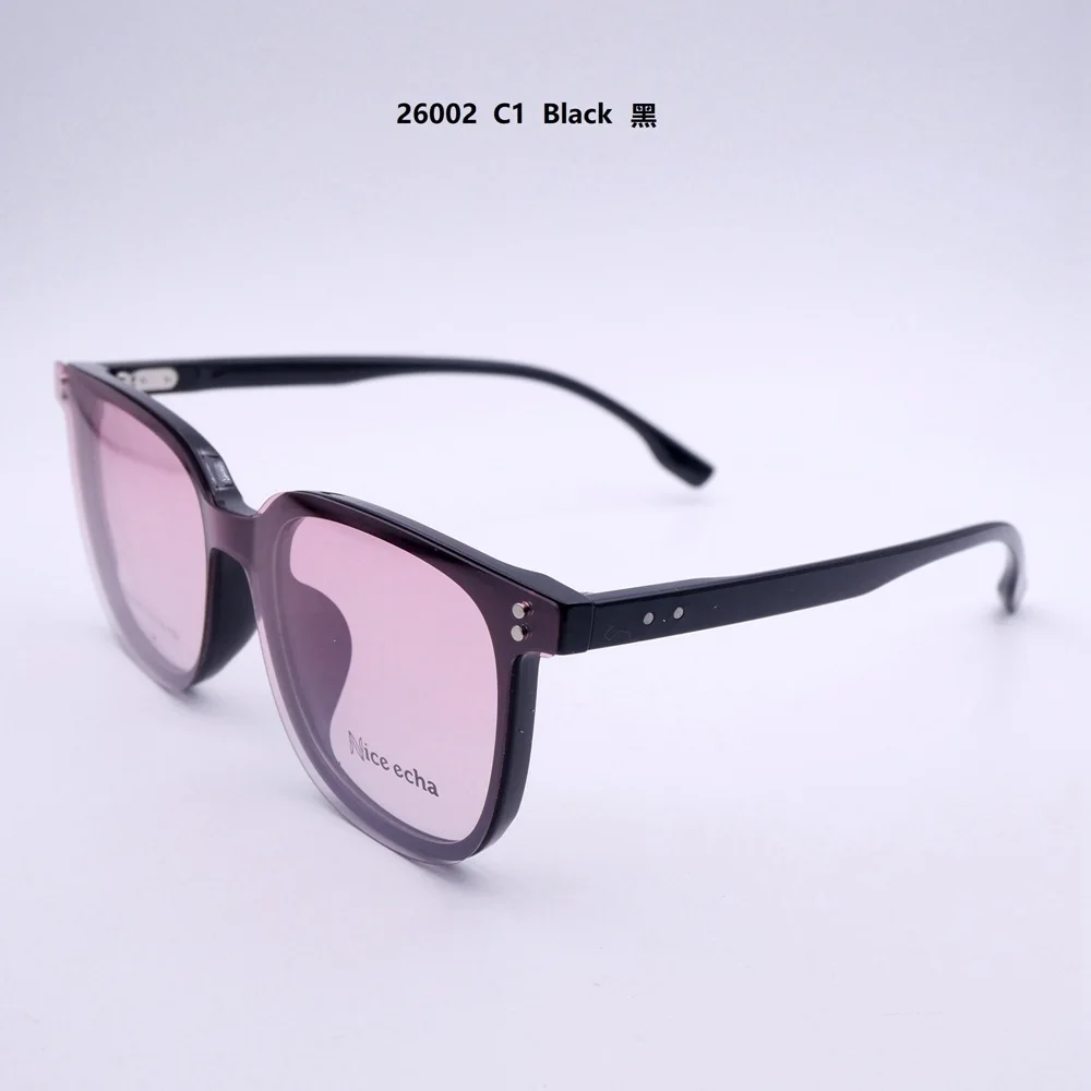 High Quality Fashion Night Vision Eyeglasses With 3 clips Sunglasses Magnetic Clip On Glasses Frame lenses For Men Women 26002
