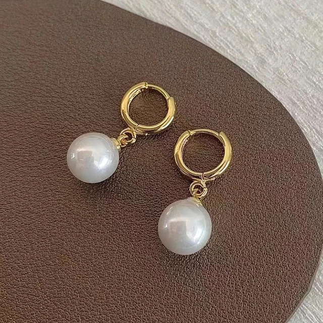 Boucles d'oreilles Vintage en forme de cercle pour femmes, bijoux baroques en perles, couleur or, clip rond, tempérament élégant, cadeaux de fête, nouvelle collection