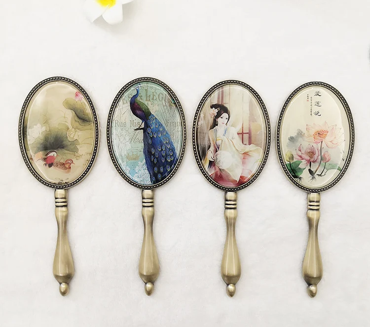 

European-Style Retro Bronze Metal Hand-Hold Mirror Women's Makeup Mirror Small Portable Portable Girl's round Handheld Mirror