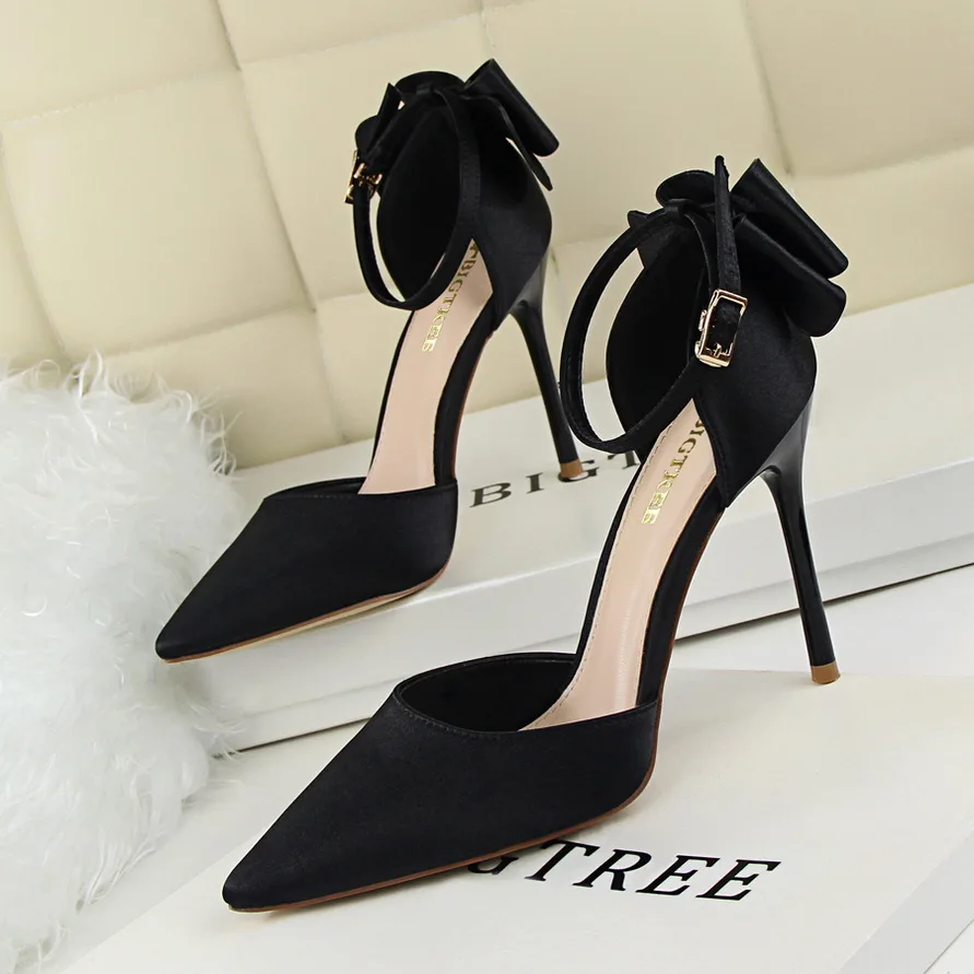 Big Size 34-43 Sweet Bowtie Buckle Women Sandals Silk Shallow Fashion High Heels Shoes Sexy Pointed Toe Woman Party Pumps Office