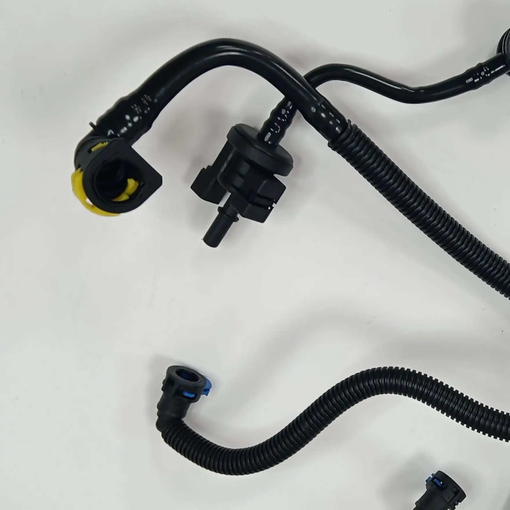 F2GZ-9D289A Car Accessories Engine Systems Fuel Vapour Separator For Ford Lincoln(16-) Edge(15-)