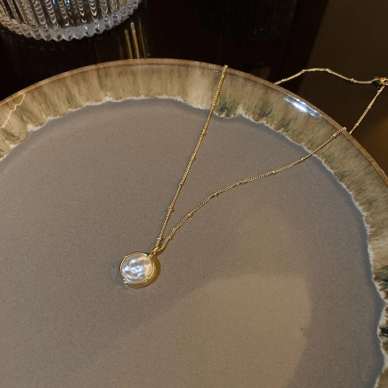 

European and American Retro Baroque Pearl Pendant Necklace Gold Color Jewelry Clavicle Chain Choker Necklace