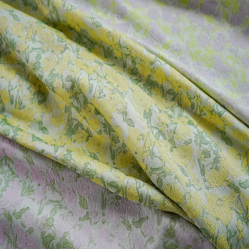 Retro geprägter, garngefärbter Jacquard-Stoff im Palast-Stil für Damen, Frühling und Herbst, Kleidertasche, dekorativer Nähstoff