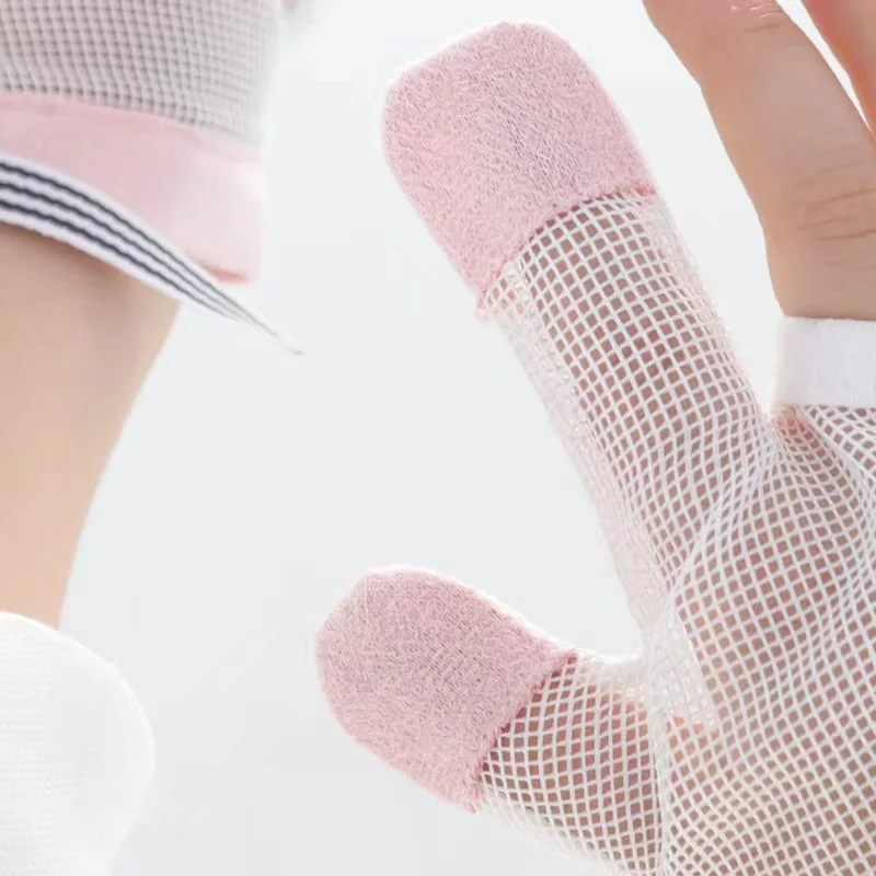Baby Mittens 1 Pair Infant Children Anti Biting Eat Hand Protection Gloves Prevent Baby Fingers Sucking Nails Harmless Suit