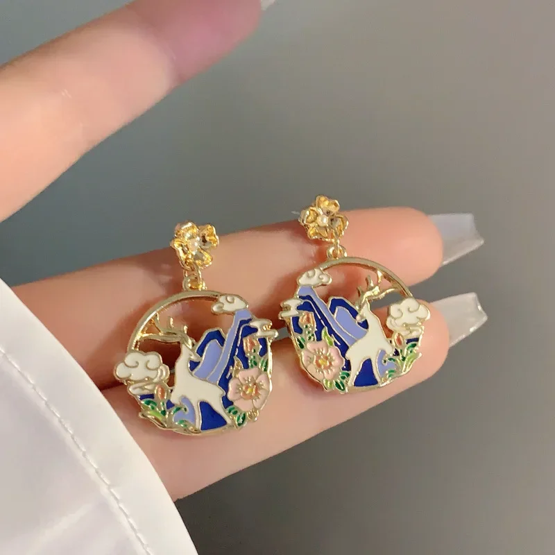 

Chinese Style Folklor Artistic Colorful Elk Flower Earrings Mountain Cloud Lucky Sika Deer Drop Earrings for Women Party Gifts