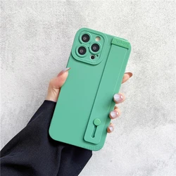 Silicone Wrist Strap Hand Band with Finger Grip Stand Cover - iPhone 14 (WD Green)